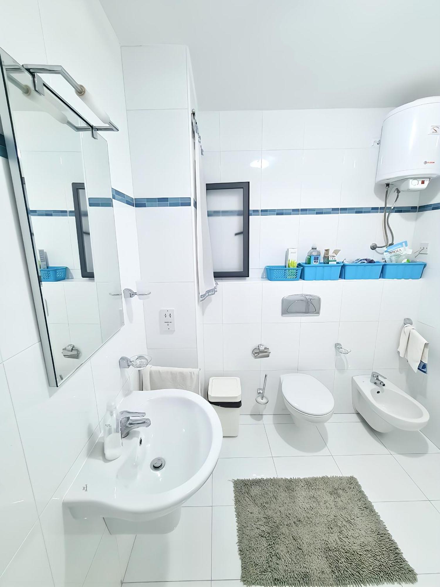 - Private Terrace, Mins Walk To Balluta Bay Apartment *